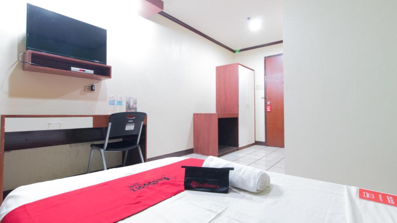 RedDoorz near Centrio Mall Cagayan De Oro City Hotel Buitenkant foto